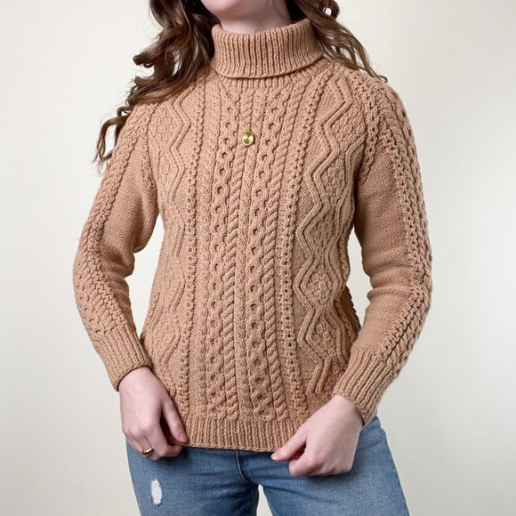Vintage 100% Wool Cable Knit Turtleneck Oversized Sweater Preppy Fisherman Camel - Picture 3 of 7